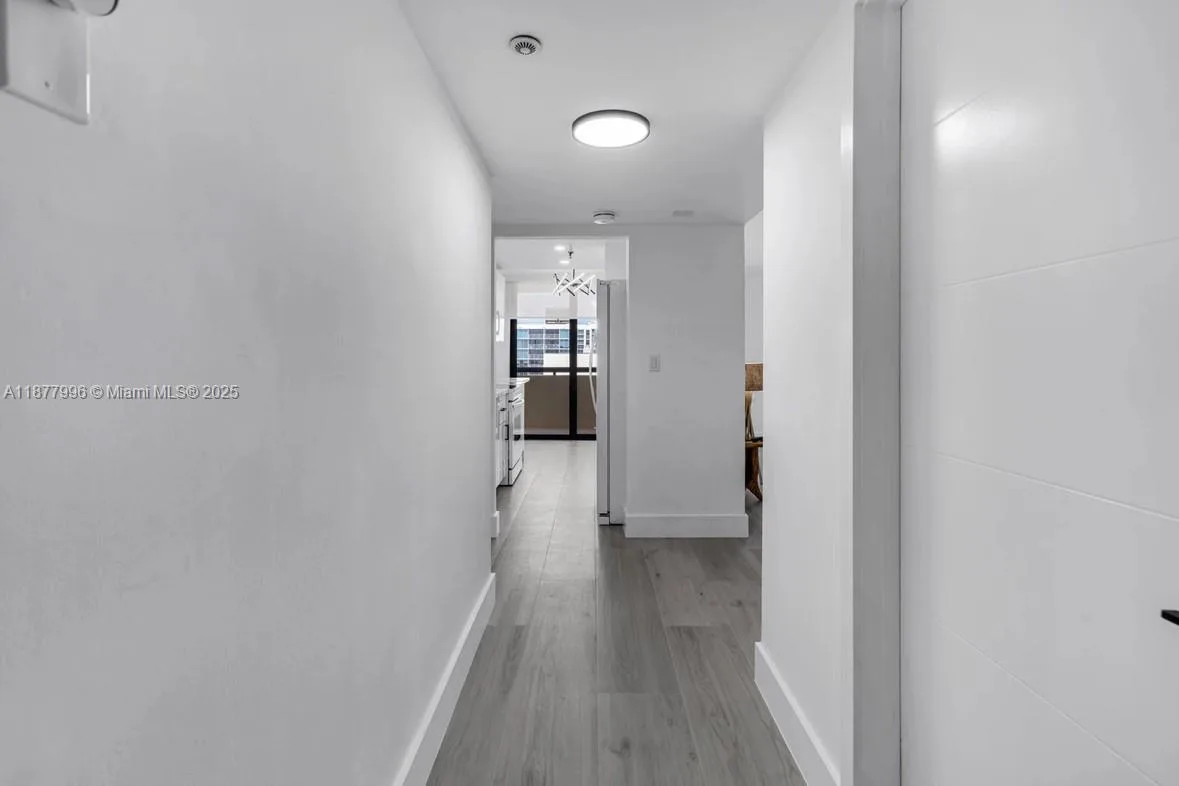 2555 Collins Ave # 2200, Miami Beach, FL 33140 photo 12