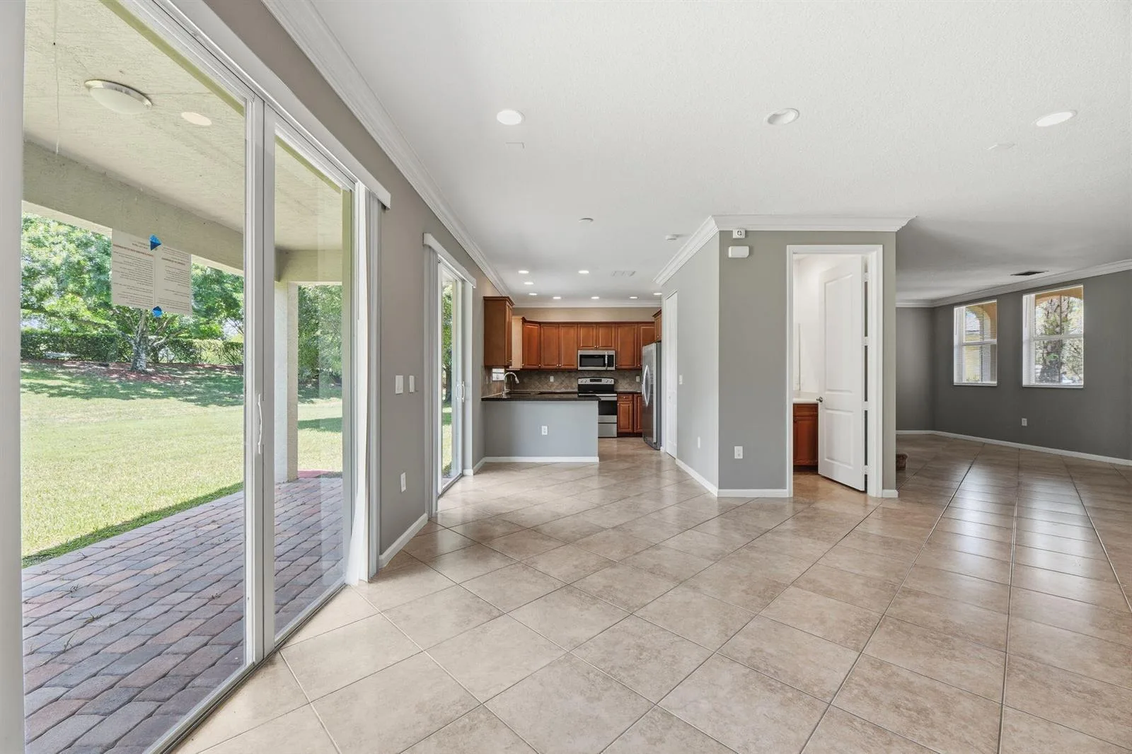2709 Pienza Circle, Royal Palm Beach, FL 33411 photo 11