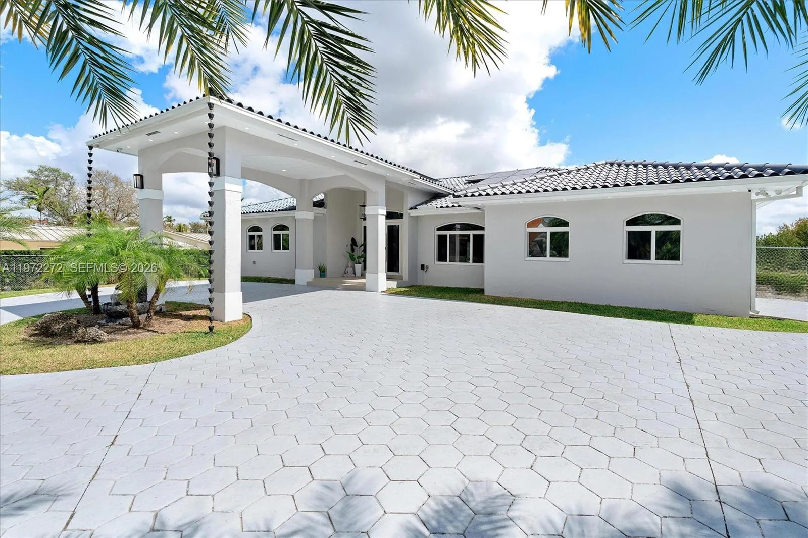 135 SW 125th Ave, Miami, FL 33184 photo 2