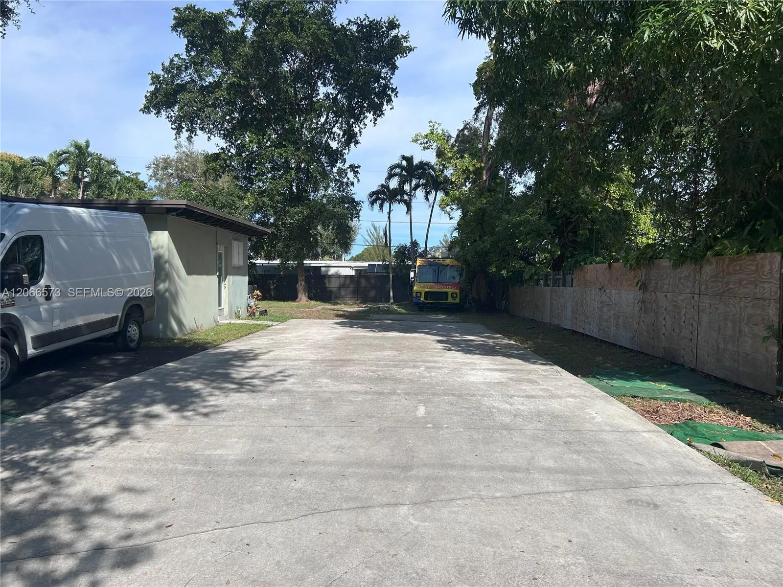 1543 NE 144th St # 1, Miami, FL 33161 photo 3