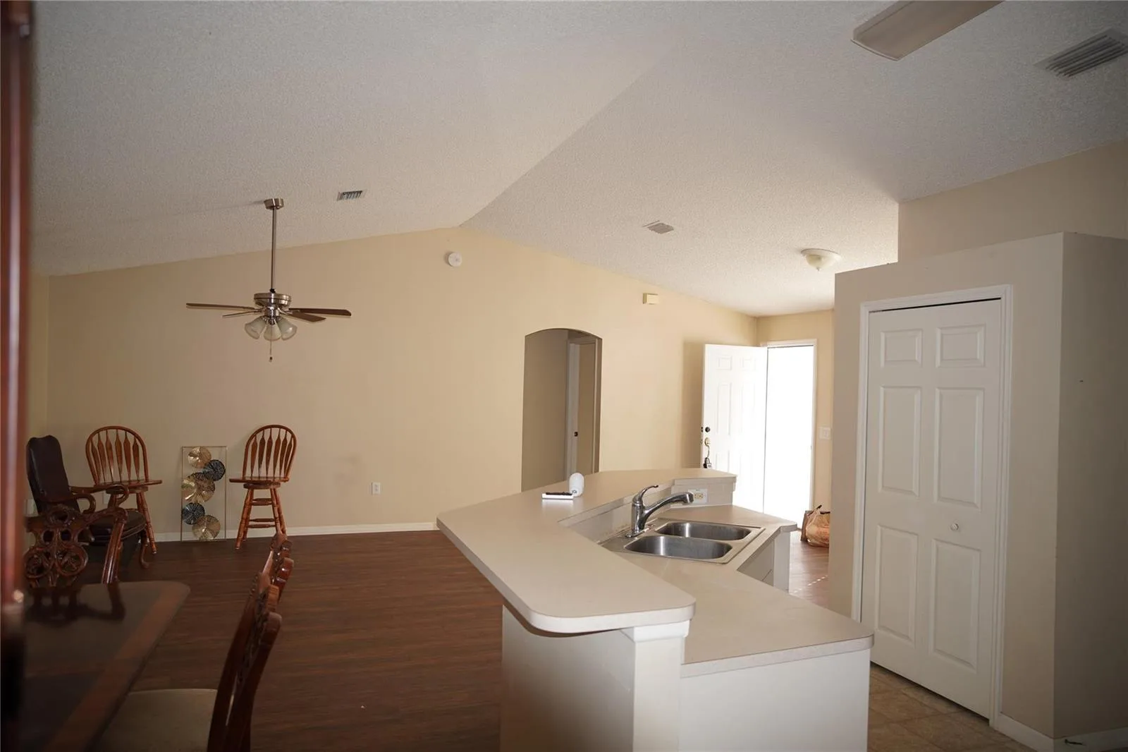 865 N Helm, Palm Bay, FL 32907 photo 3