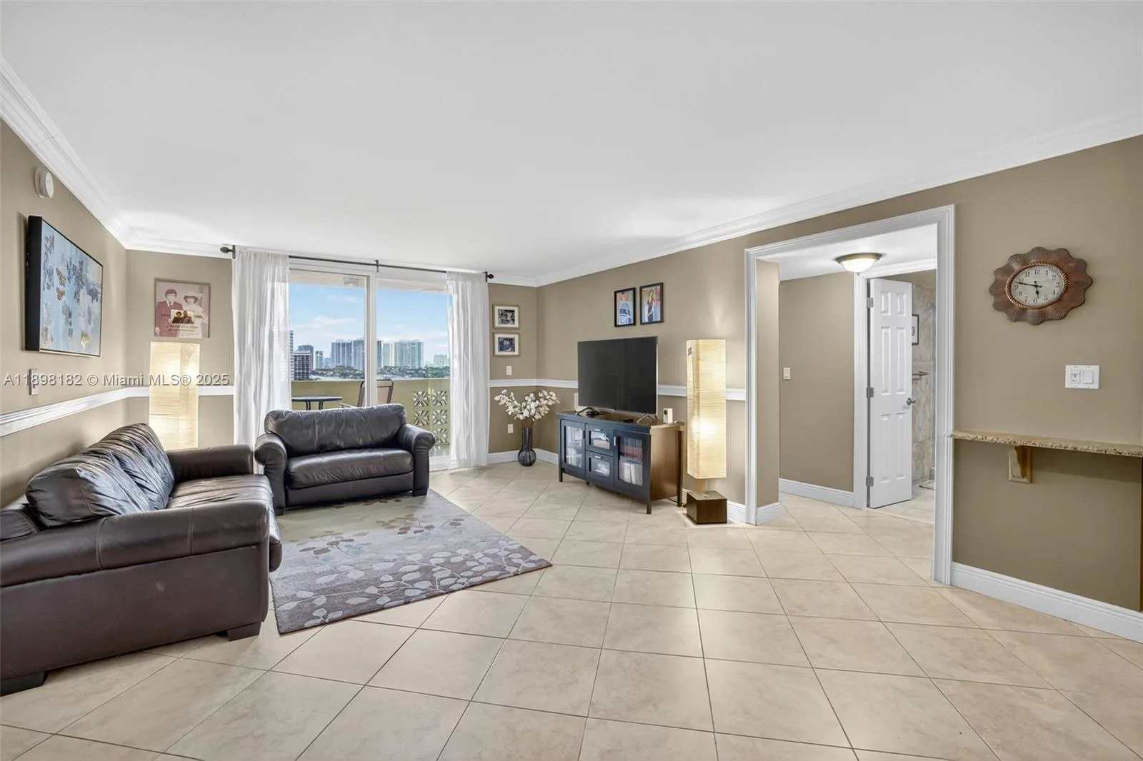 1833 S Ocean Dr # 1004, Hallandale Beach, FL 33009 photo 13