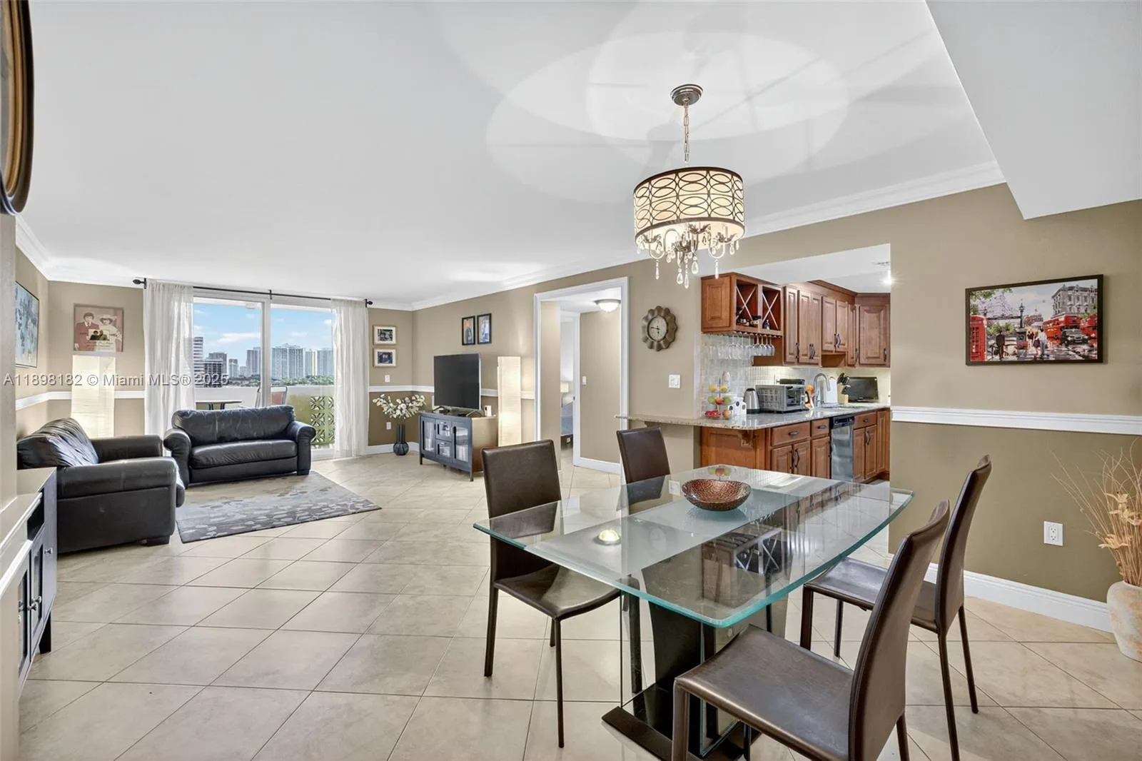 1833 S Ocean Dr # 1004, Hallandale Beach, FL 33009 photo 9