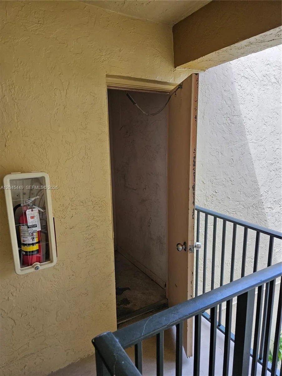 18306 NW 68th Ave # H, Hialeah, FL 33015 photo 13