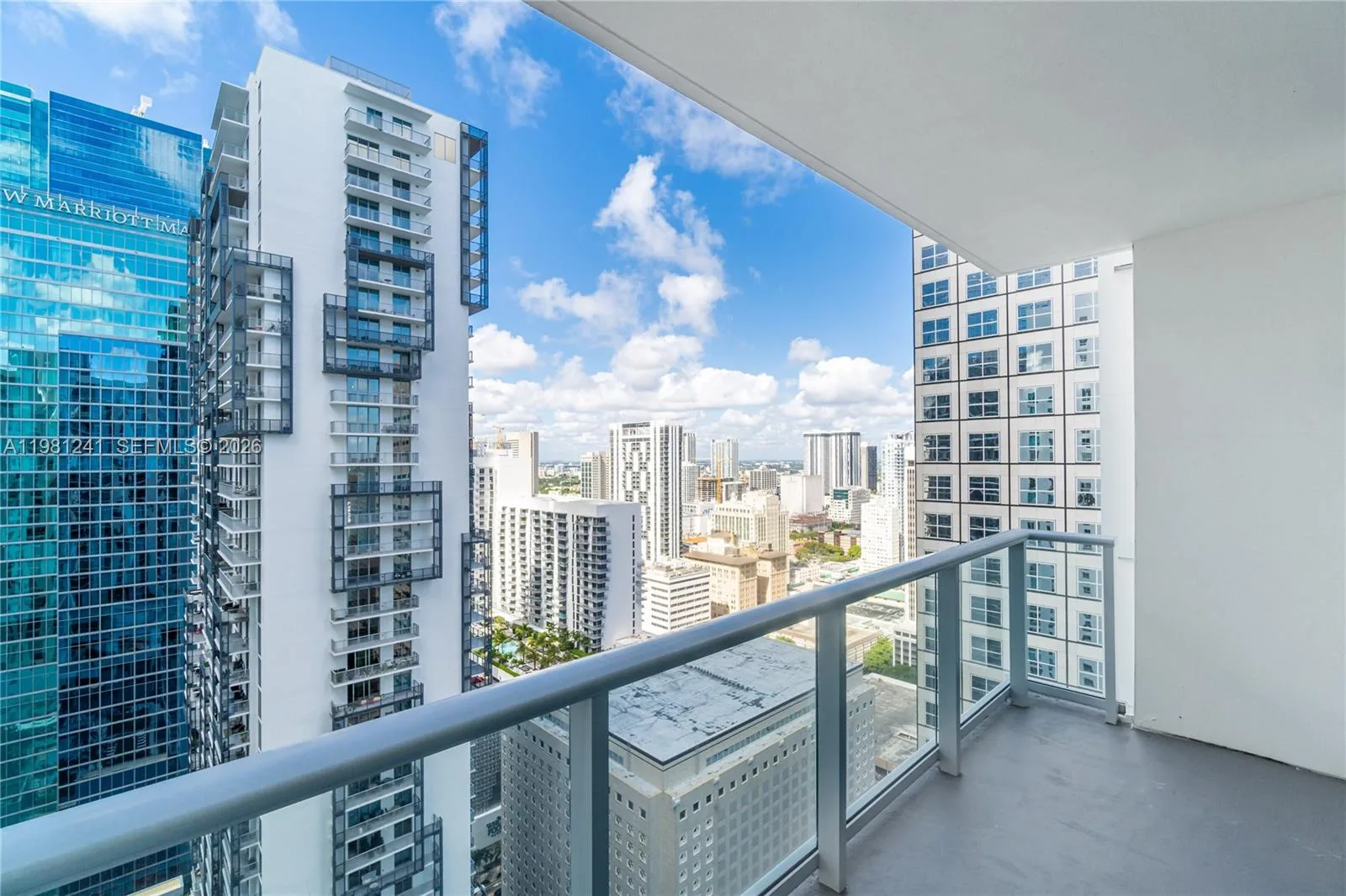 300 S BISCAYNE BL # T-3309, Miami, FL 33131