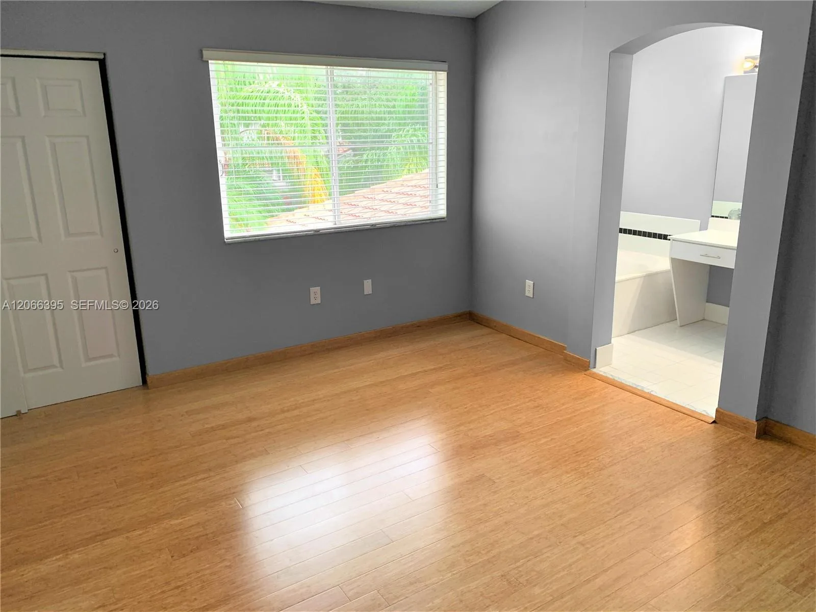 1130 Buttonwood Ln # -, Hollywood, FL 33019 photo 5
