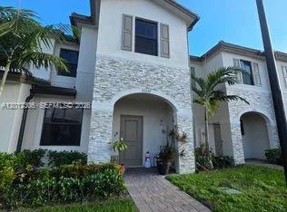 12912 SW 233rd Ter, Homestead, FL 33032 photo 2