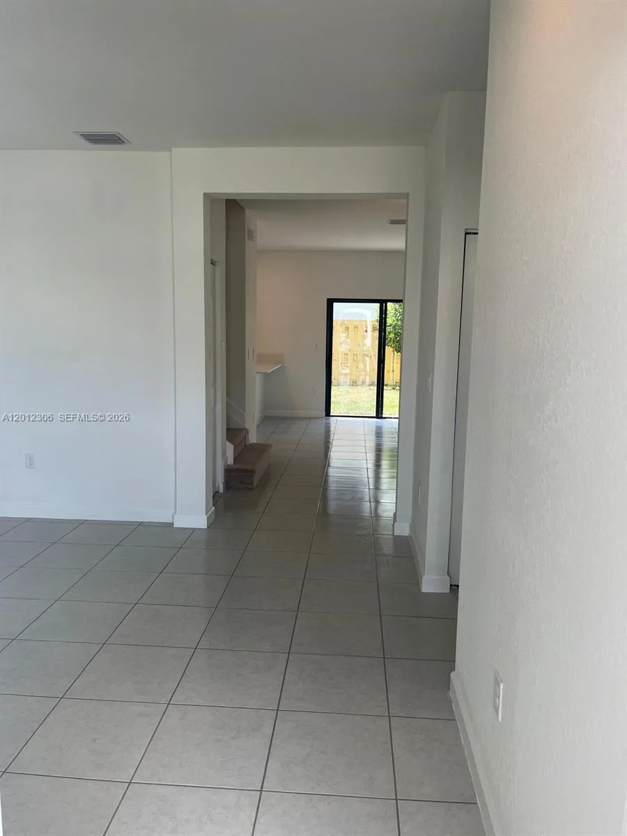 12912 SW 233rd Ter, Homestead, FL 33032 photo 4