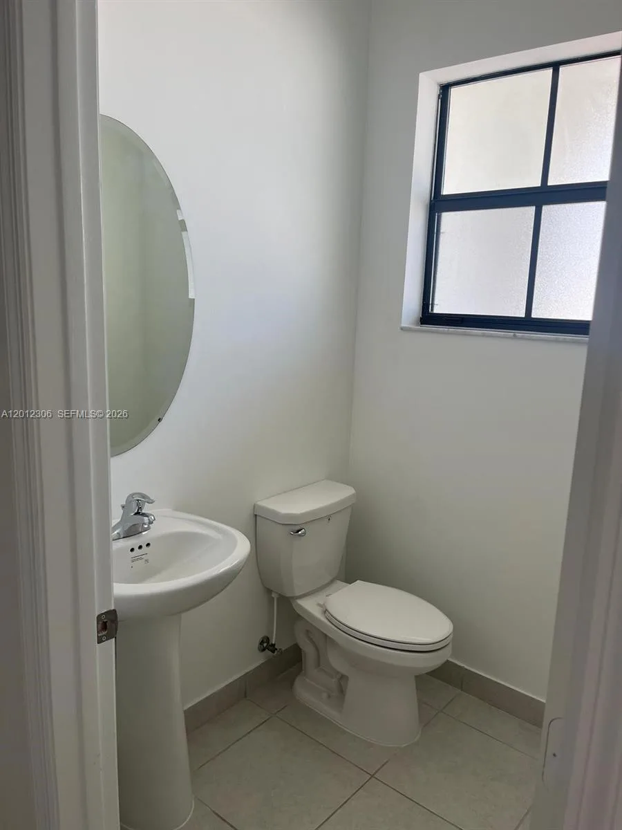 12912 SW 233rd Ter, Homestead, FL 33032 photo 9