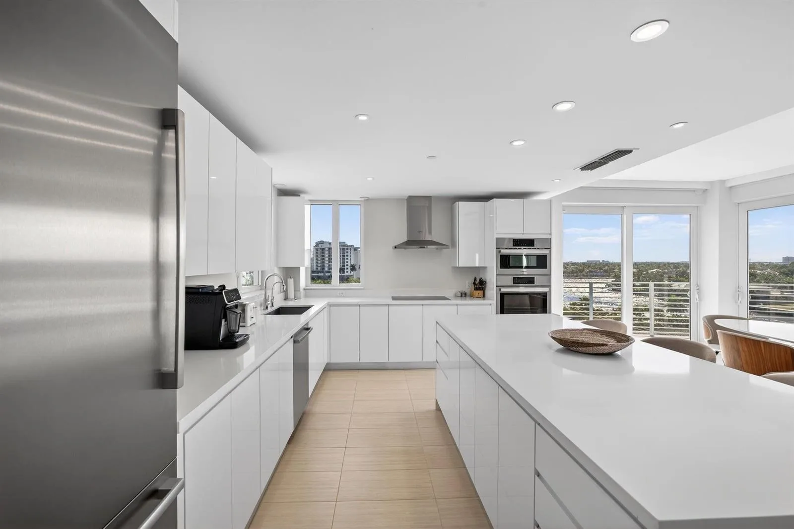612 Bayshore Drive # 702, Fort Lauderdale, FL 33304 photo 12