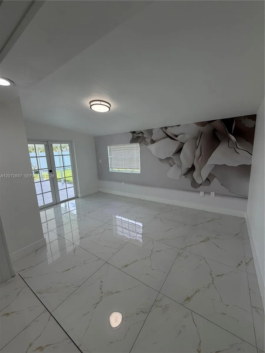 6480 W 13th Ave # NA, Hialeah, FL 33012
