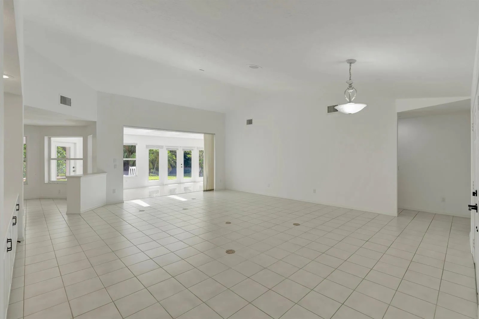 4185 SE FAIRWAY Court, Stuart, FL 34997 photo 12