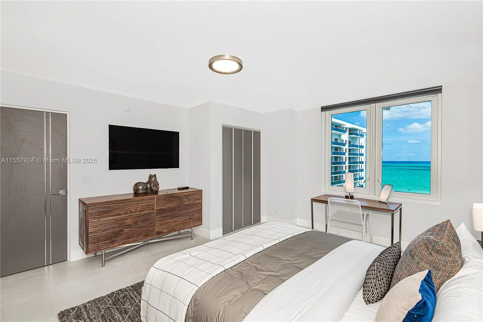 2301 Collins Ave # 1440, Miami Beach, FL 33139 photo 9