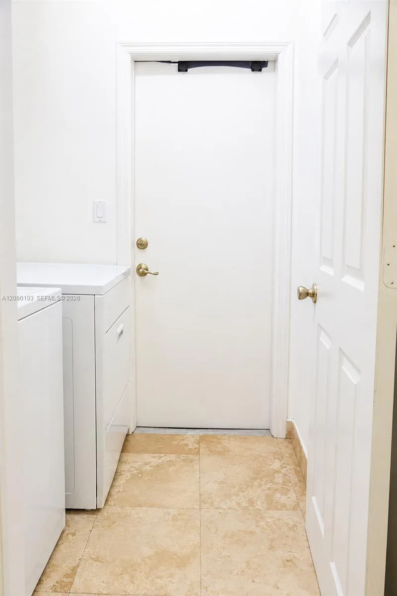 16474 SW 84th St, Miami, FL 33193 photo 9