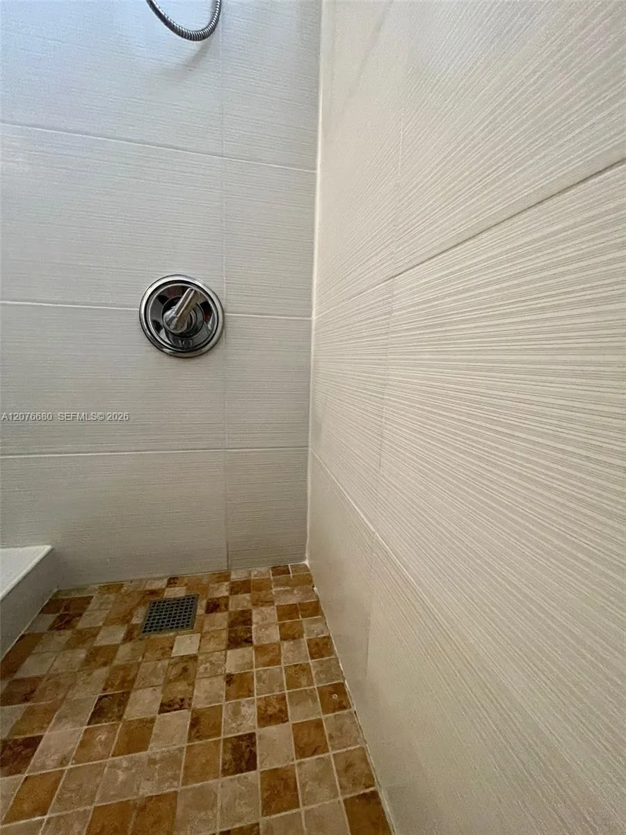 1077 SE 22nd Ave # N8, Pompano Beach, FL 33062 photo 13