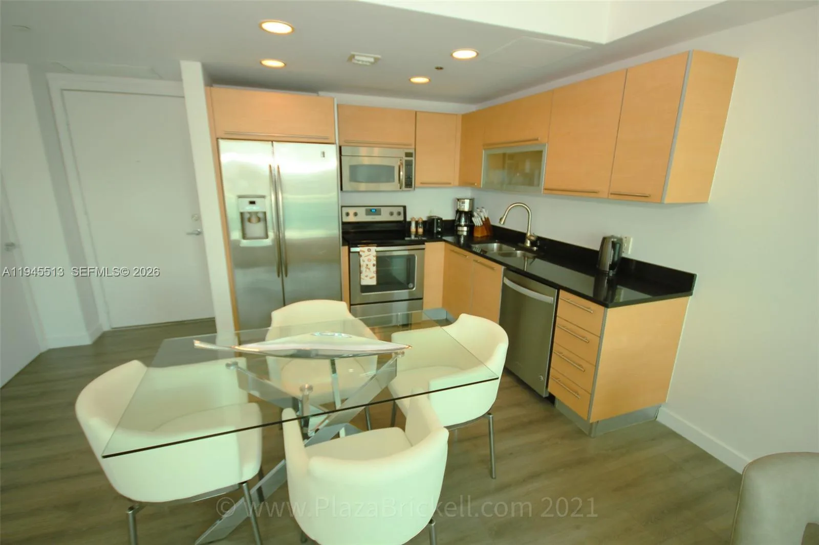 950 Brickell Bay Dr # 3609, Miami, FL 33131 photo 11