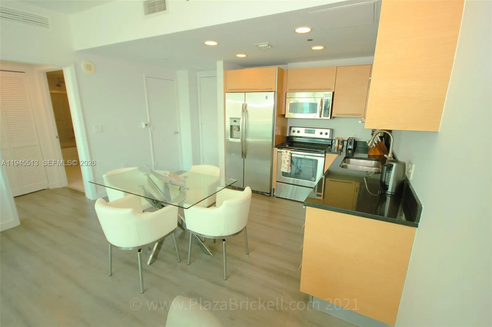 950 Brickell Bay Dr # 3609, Miami, FL 33131 photo 13