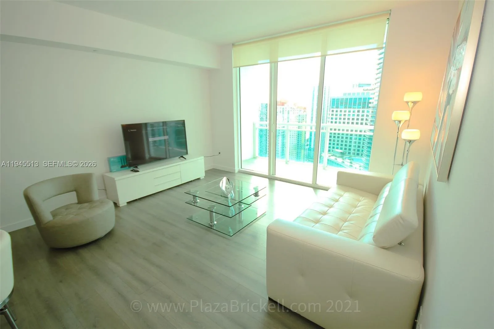 950 Brickell Bay Dr # 3609, Miami, FL 33131 photo 4