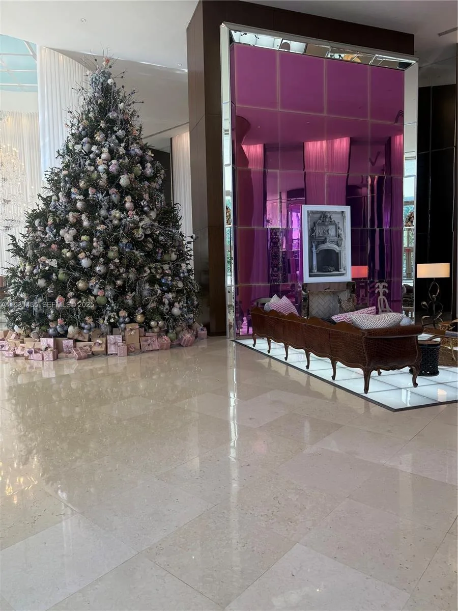 450 Alton Rd # 2508, Miami Beach, FL 33139