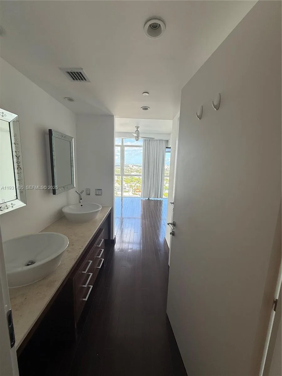 450 Alton Rd # 2508, Miami Beach, FL 33139 photo 13