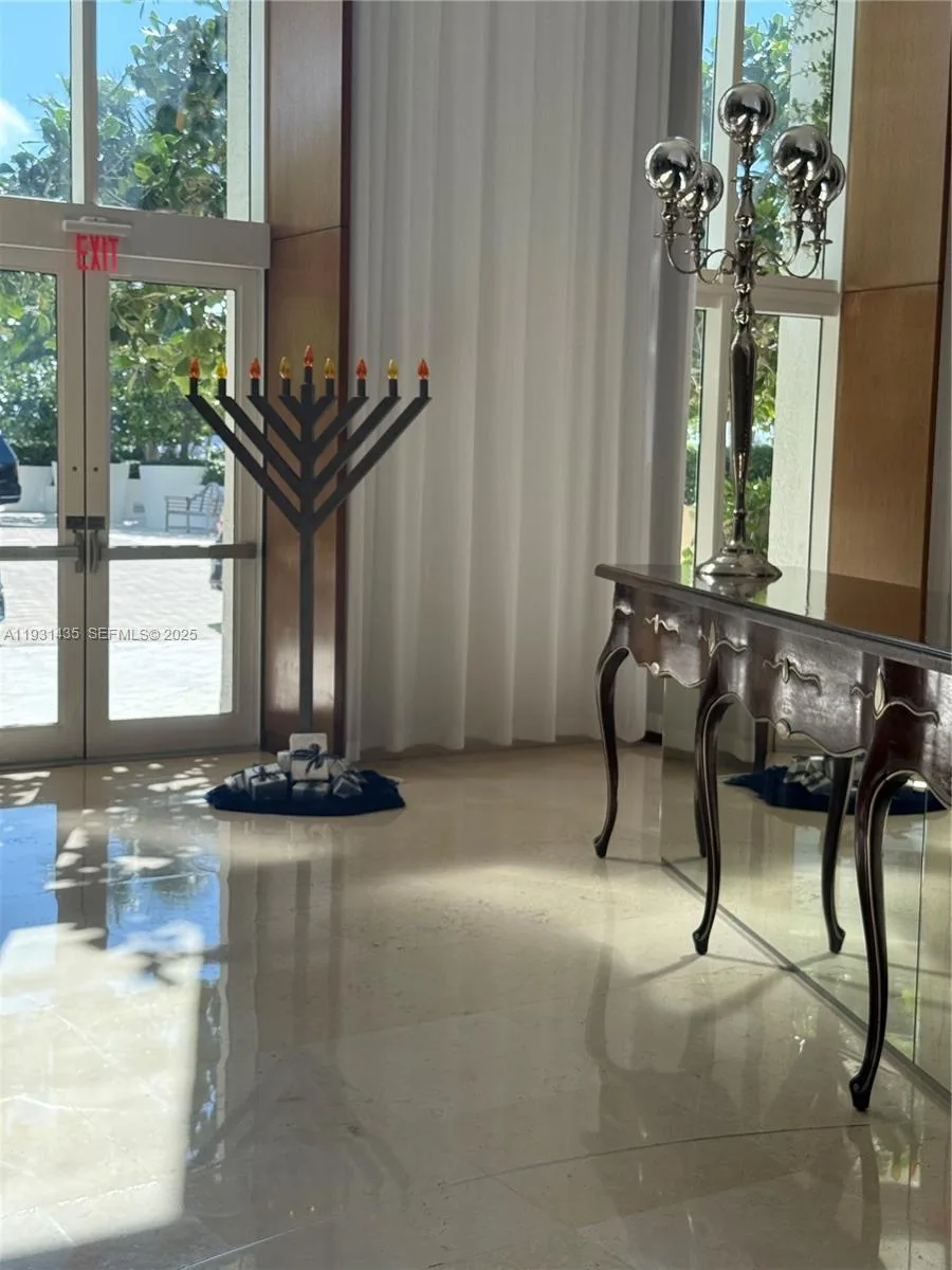 450 Alton Rd # 2508, Miami Beach, FL 33139 photo 2