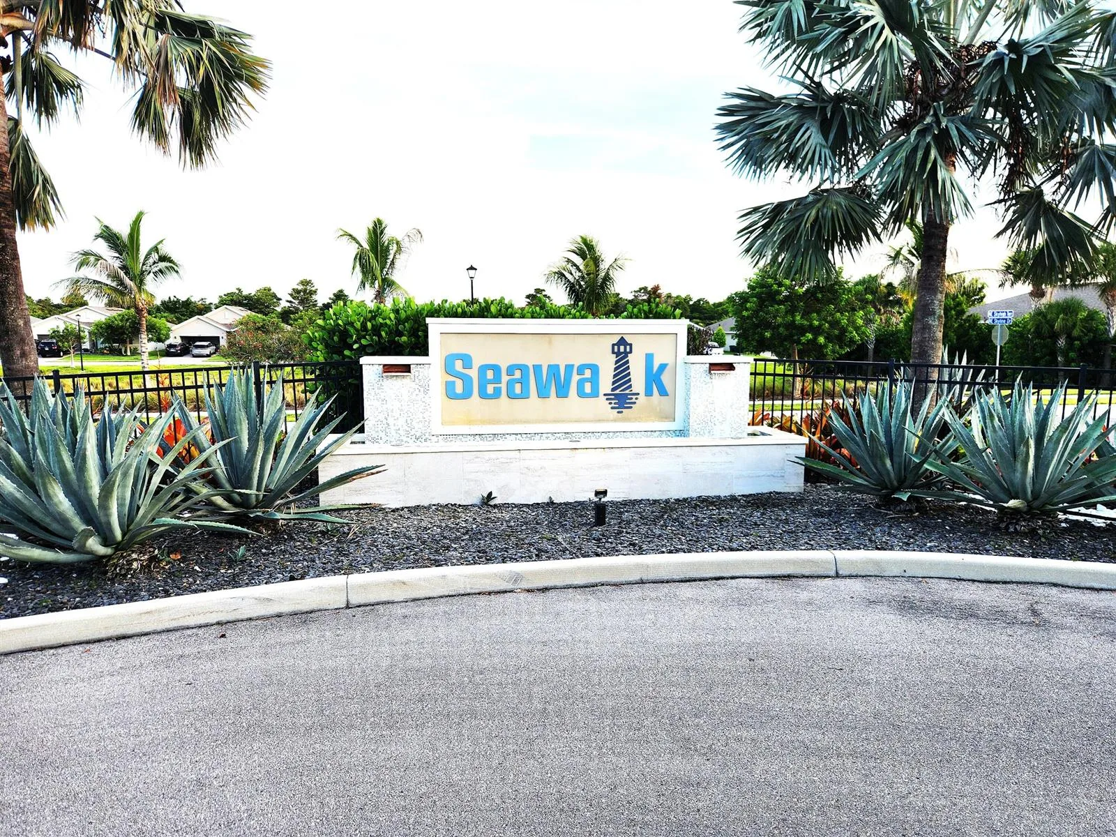 2841 NE BREEZEWAY Circle, Jensen Beach, FL 34957 photo 4