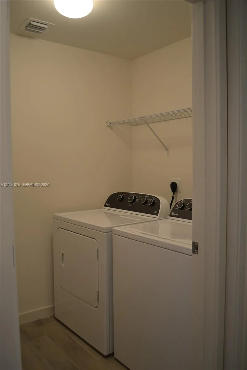 999 SW 1st Ave # 3302, Miami, FL 33130 photo 11
