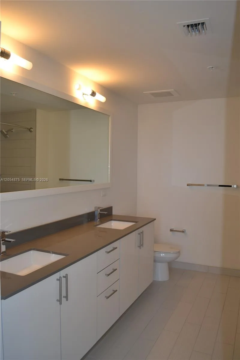 999 SW 1st Ave # 3302, Miami, FL 33130 photo 8