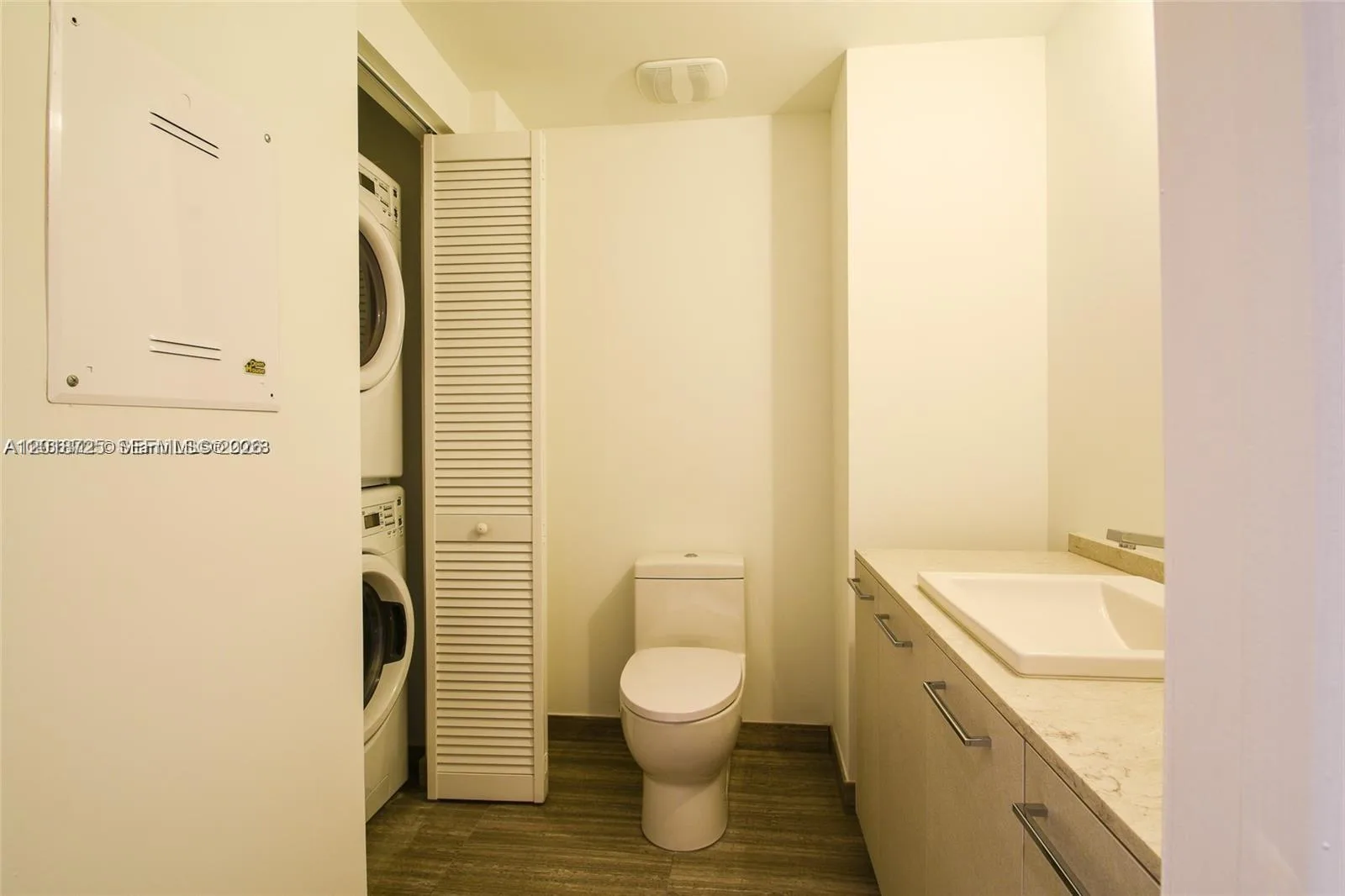 1010 Brickell Ave # 2208, Miami, FL 33131 photo 9