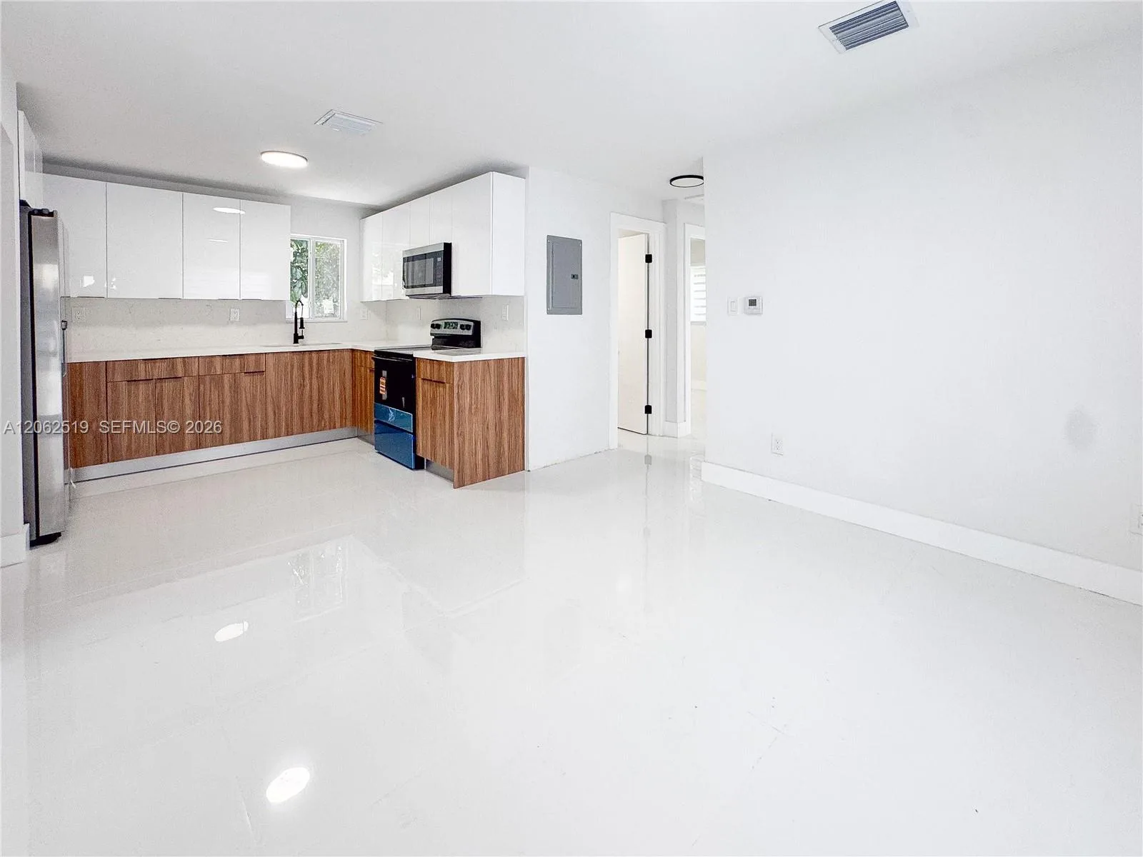 3311 NW 9th St, Lauderhill, FL 33311 photo 5