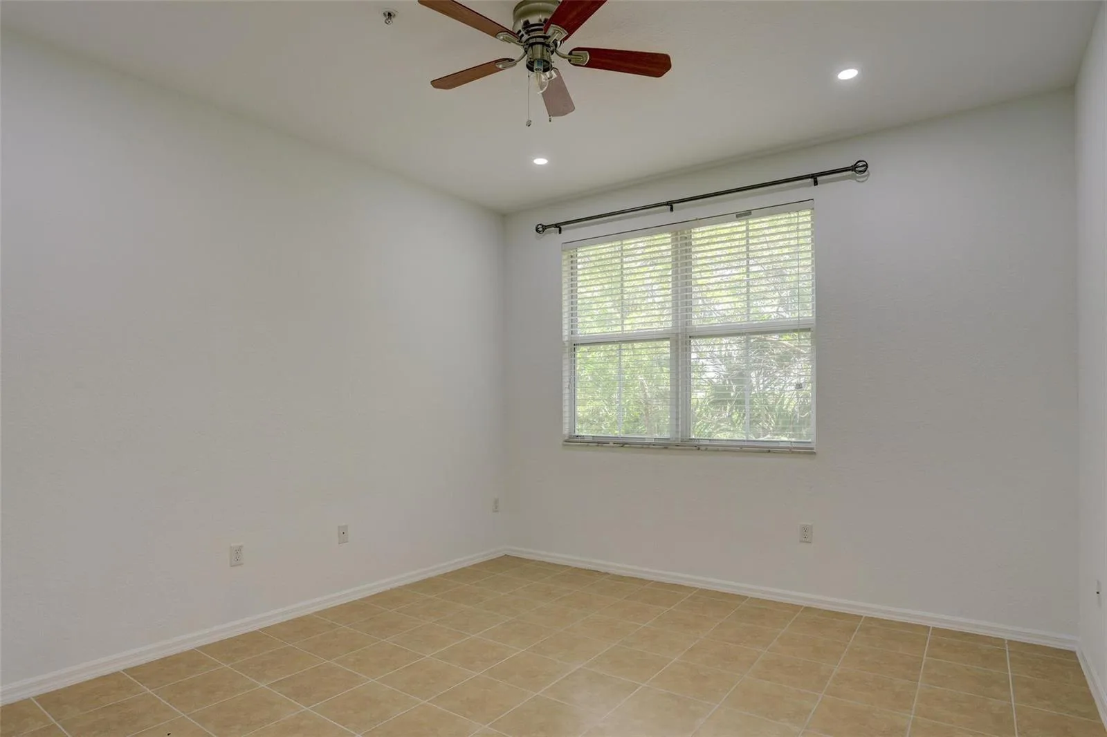 2851 W Prospect Road # 305, Tamarac, FL 33309 photo 10