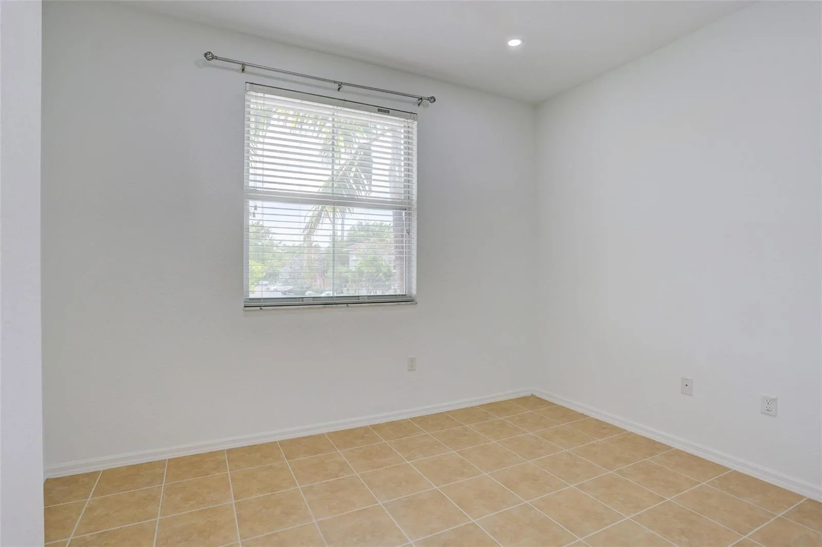 2851 W Prospect Road # 305, Tamarac, FL 33309 photo 12