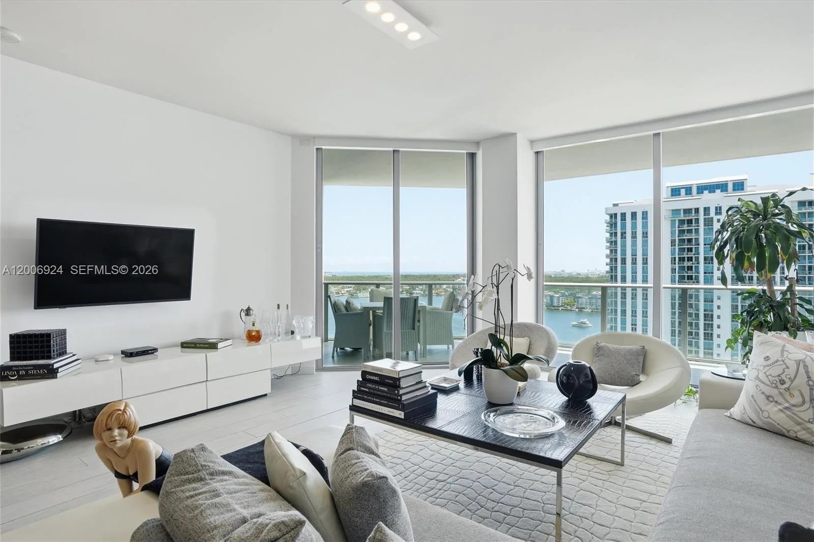 17301 Biscayne Blvd # 1905, North Miami Beach, FL 33160 photo 13