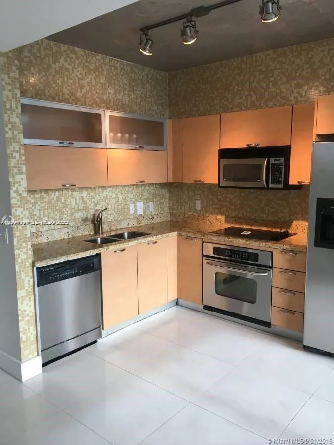 3180 SW 22nd Ter # 707, Miami, FL 33145 photo 7