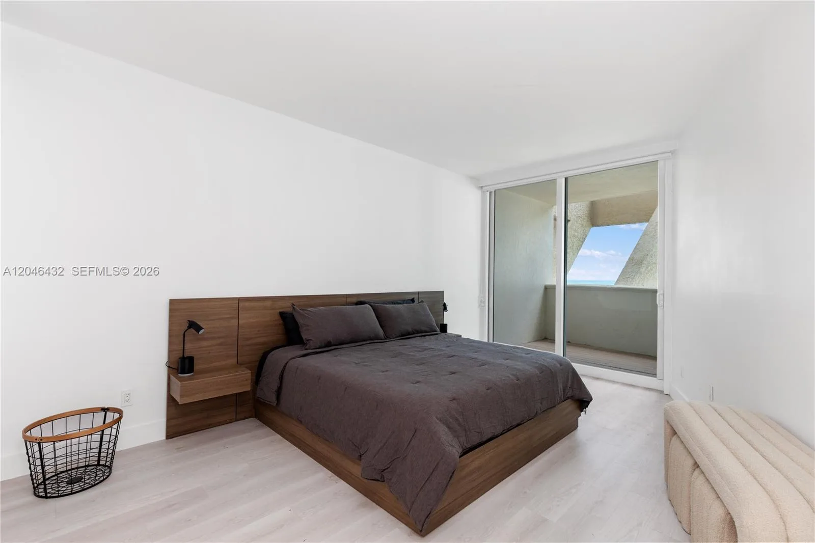 300 S Pointe Dr # 907, Miami Beach, FL 33139 photo 11
