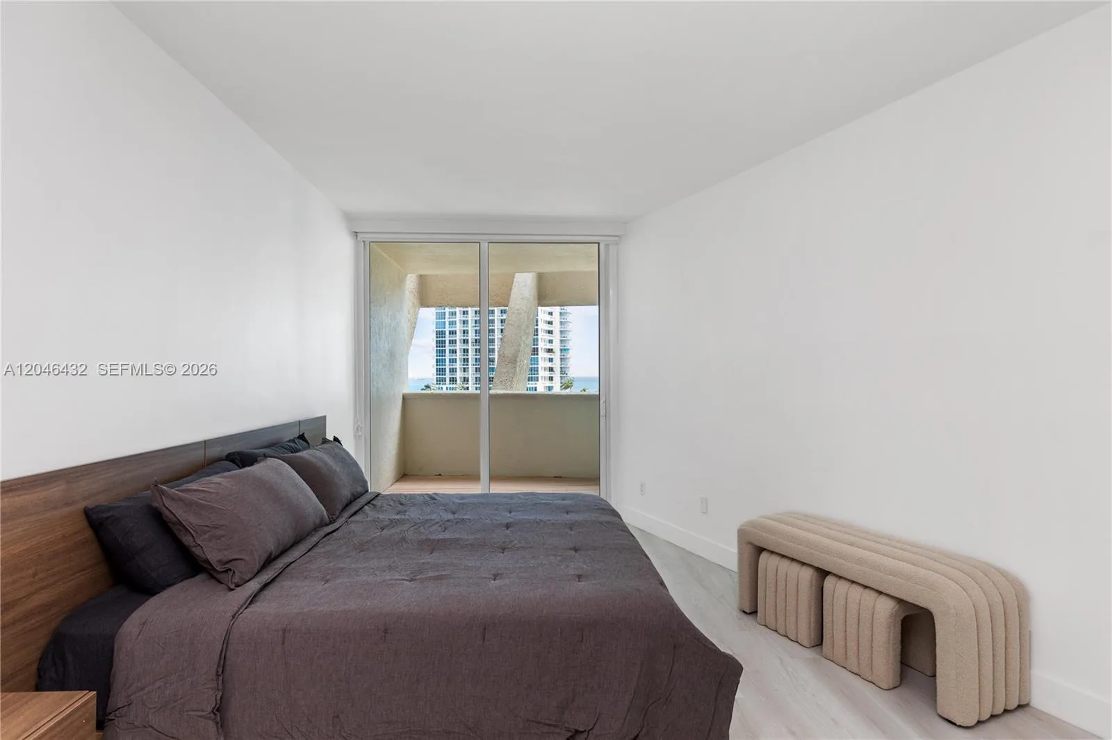300 S Pointe Dr # 907, Miami Beach, FL 33139 photo 7