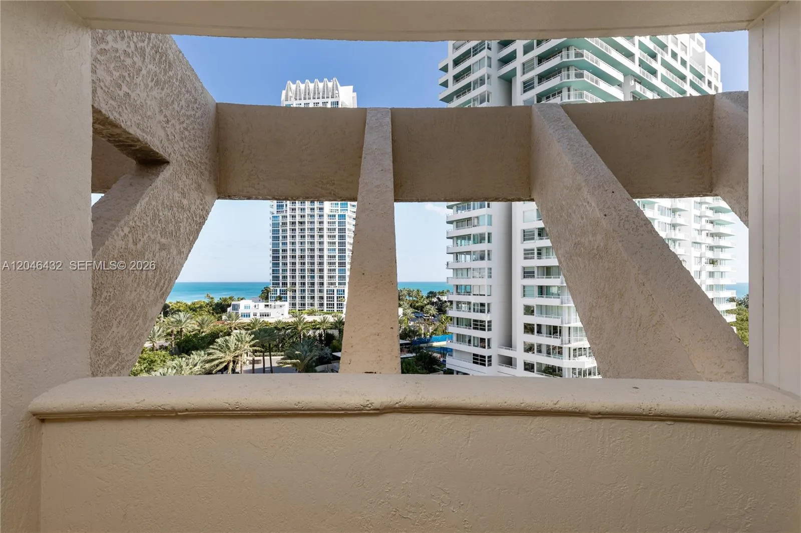 300 S Pointe Dr # 907, Miami Beach, FL 33139 photo 8
