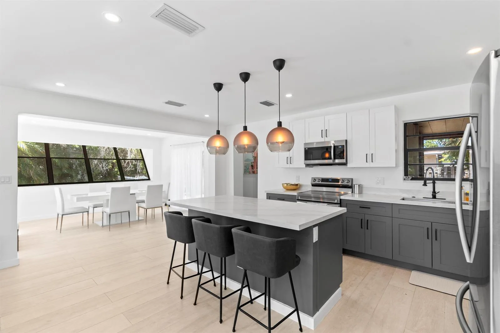 235 NE 20th Street, Boca Raton, FL 33431 photo 2