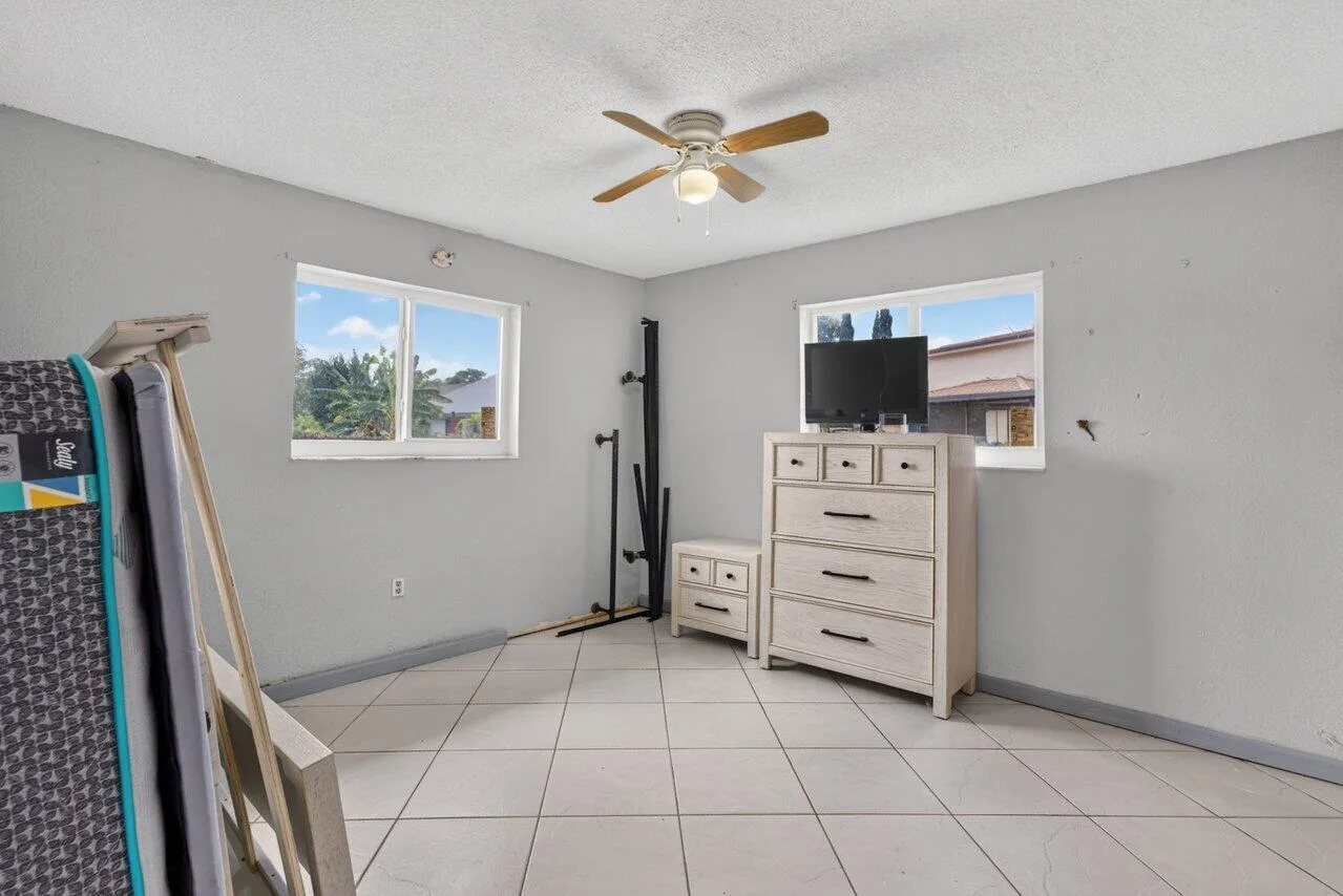 2011 SW 99TH Terrace, Miramar, FL 33025 photo 13