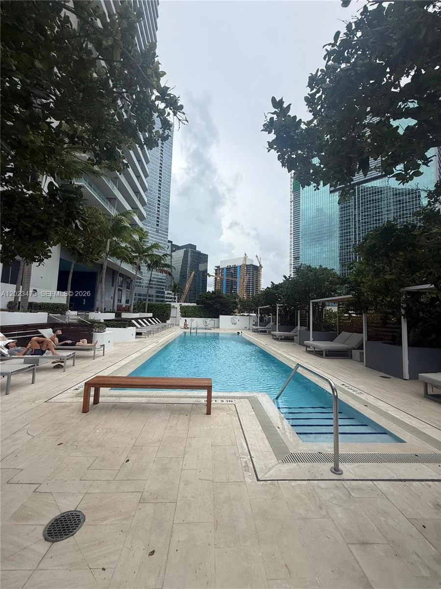 1300 Brickell Bay Dr # 707, Miami, FL 33131