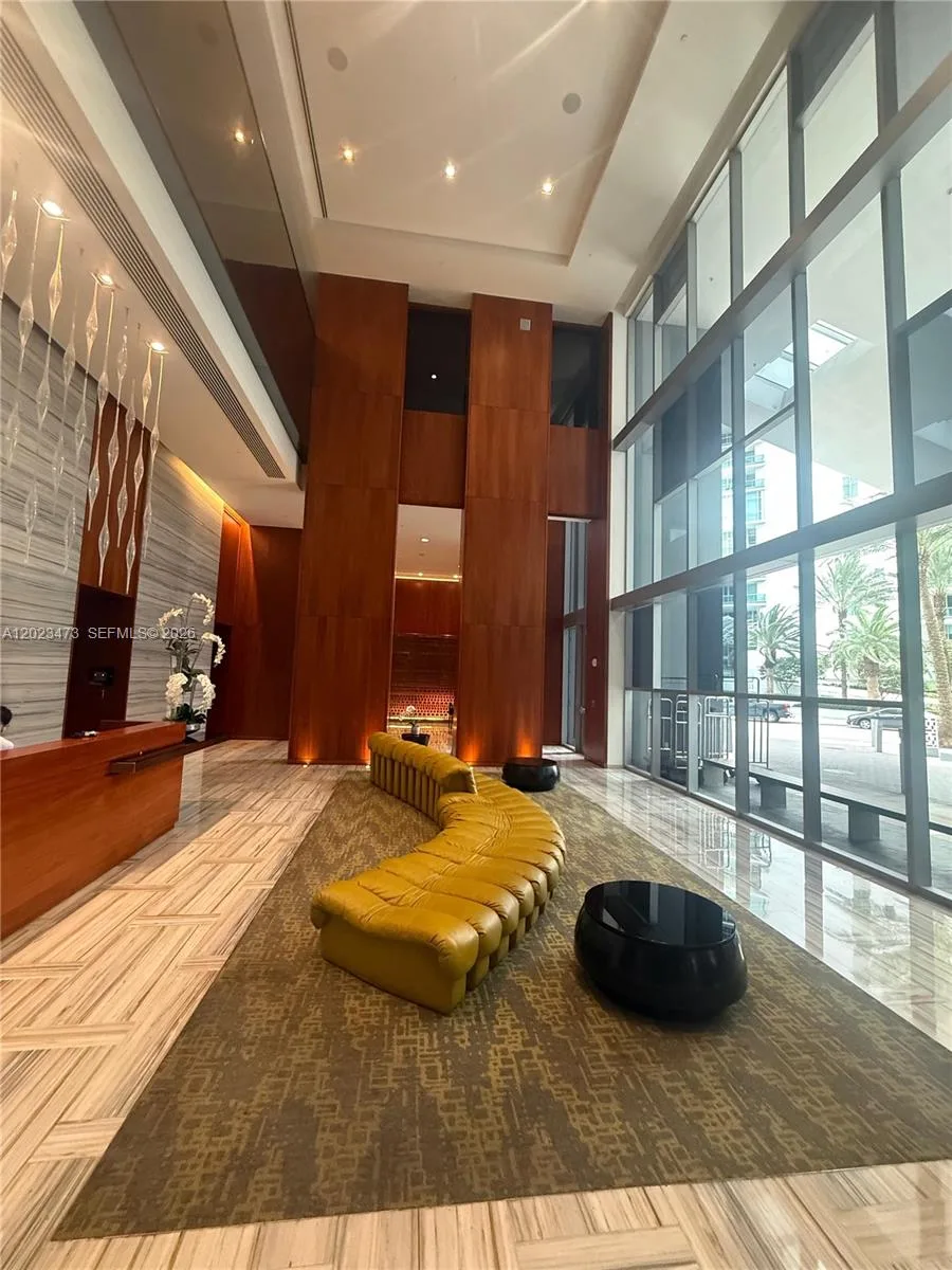 1300 Brickell Bay Dr # 707, Miami, FL 33131 photo 4