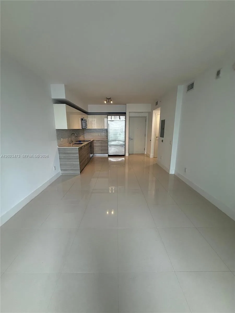 1300 Brickell Bay Dr # 707, Miami, FL 33131 photo 5