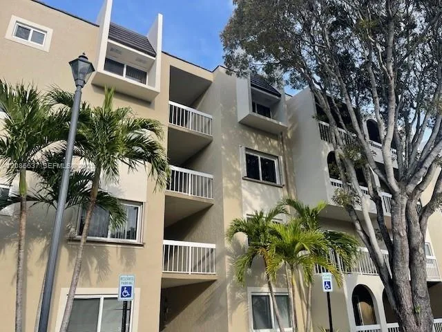 7703 Camino Real # A-213, Miami, FL 33143