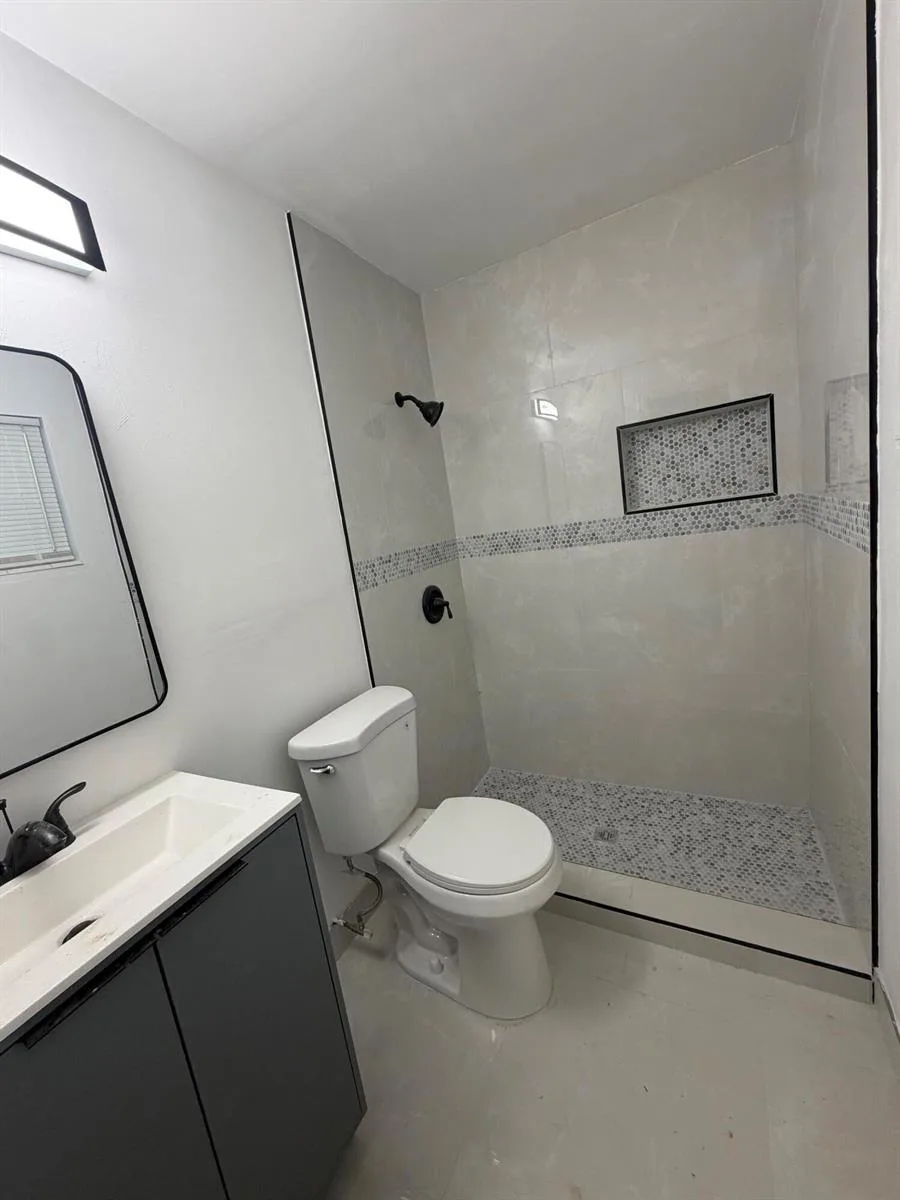 821 SW 62ND Avenue, North Lauderdale, FL 33068 photo 6