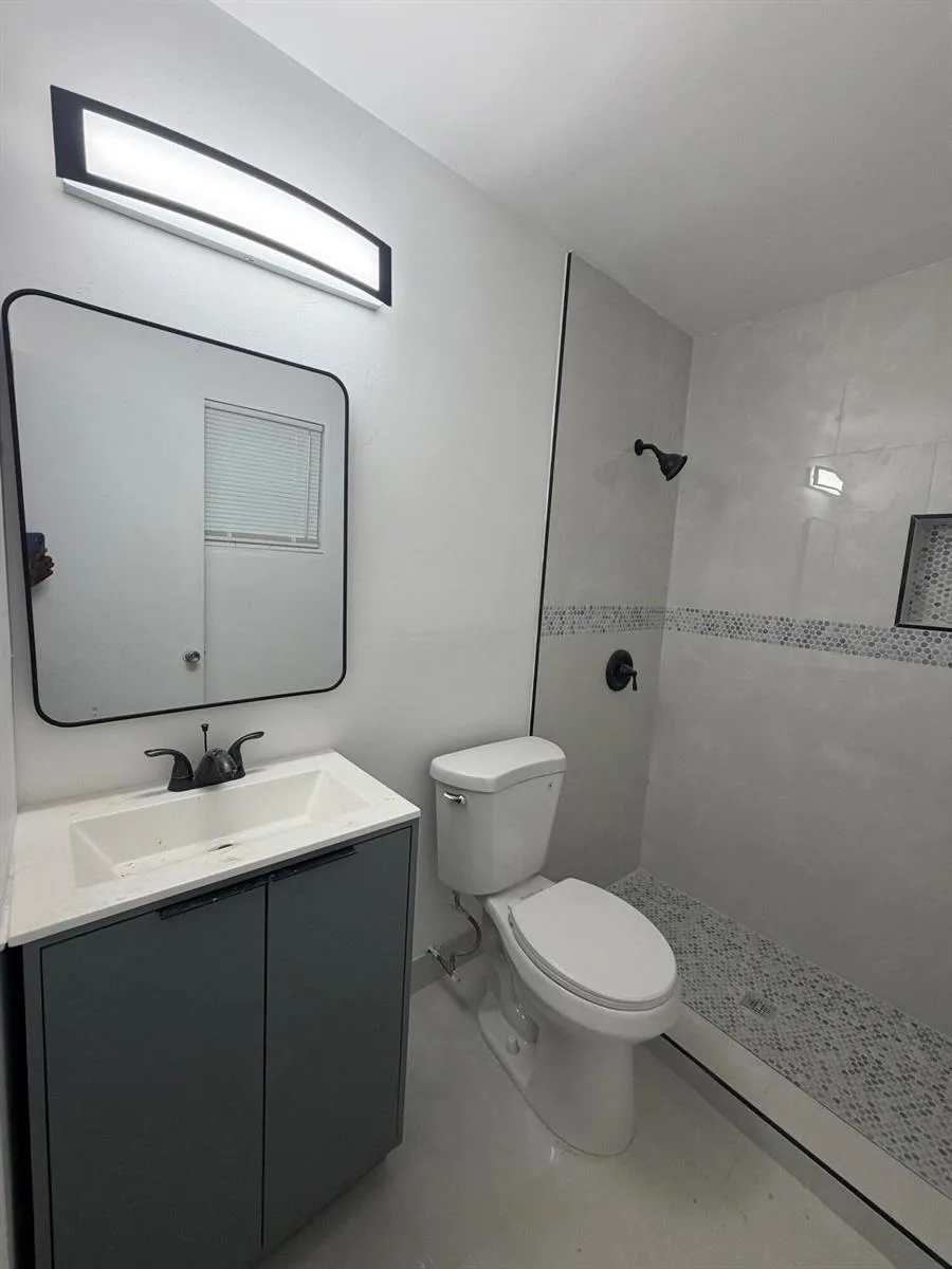 821 SW 62ND Avenue, North Lauderdale, FL 33068 photo 7