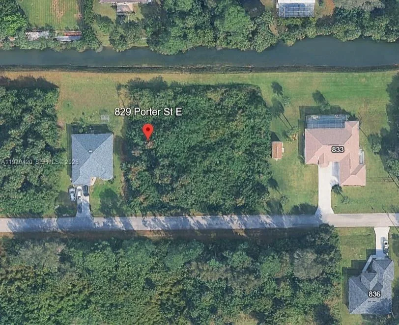 829 porter, Lehigh Acres, FL 33974