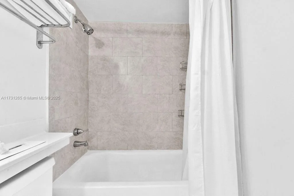 19201 Collins Ave # 526, Sunny Isles Beach, FL 33160 photo 7