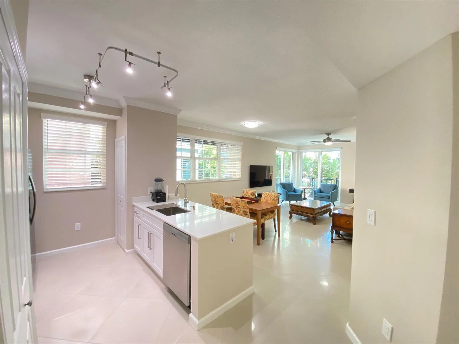225 NE 1st Street # 202, Delray Beach, FL 33444
