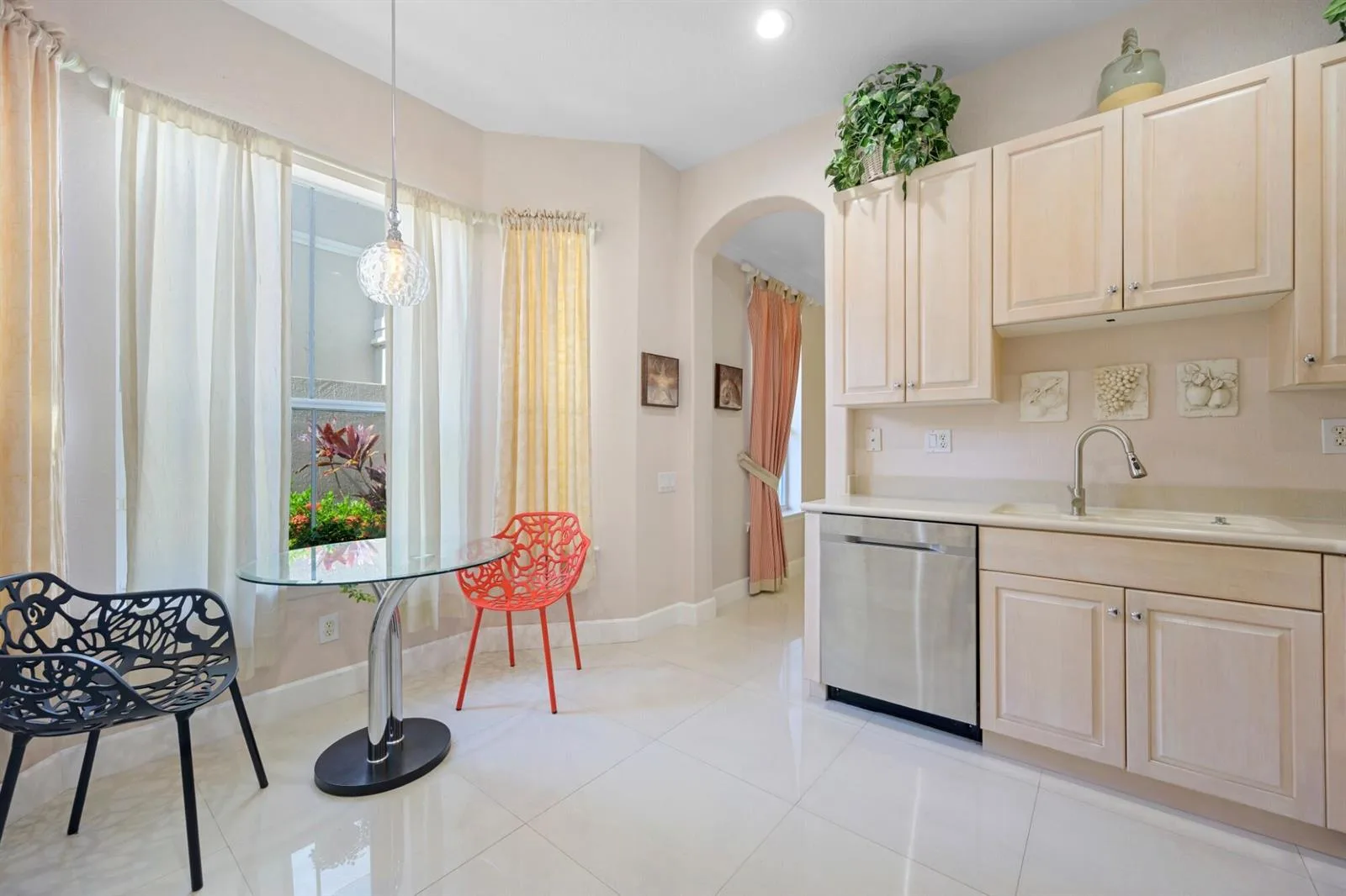 1384 Harbor View W, Hollywood, FL 33019 photo 6
