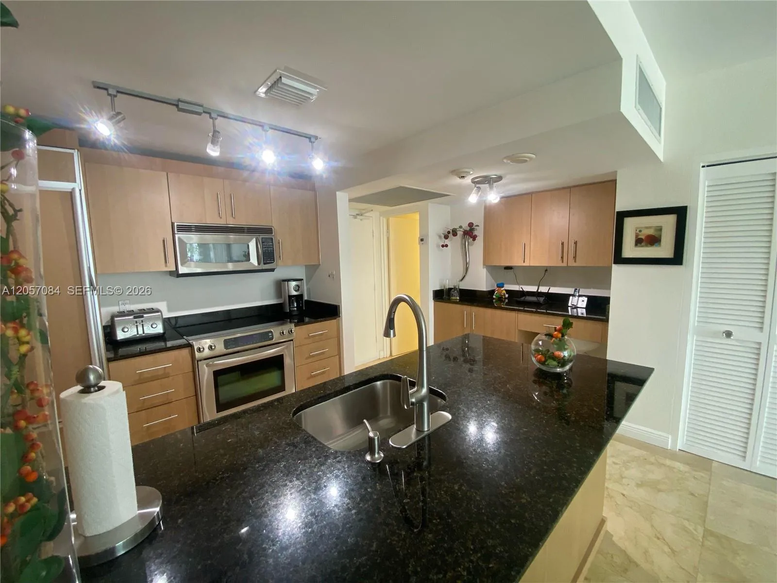10275 Collins Ave # 215, Bal Harbour, FL 33154 photo 6